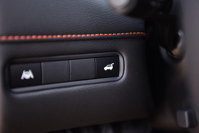 Nissan Armada Vehicle Image 13