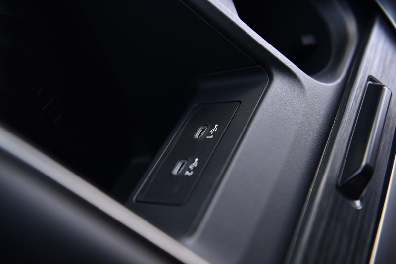 Nissan Armada Vehicle Image 20