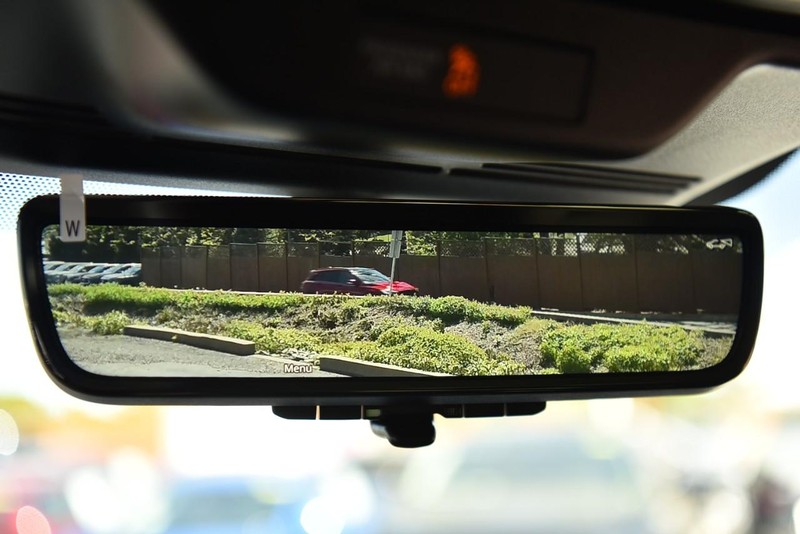 Nissan Armada Vehicle Image 23