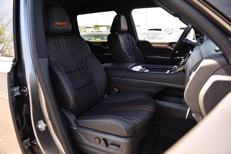 Nissan Armada Vehicle Image 27
