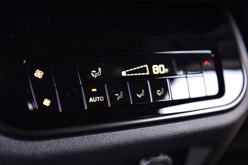 Nissan Armada Vehicle Image 29
