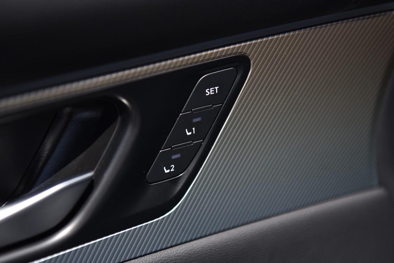 Nissan Murano Vehicle Image 10