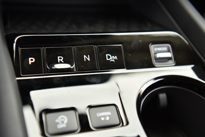 Nissan Murano Vehicle Image 17
