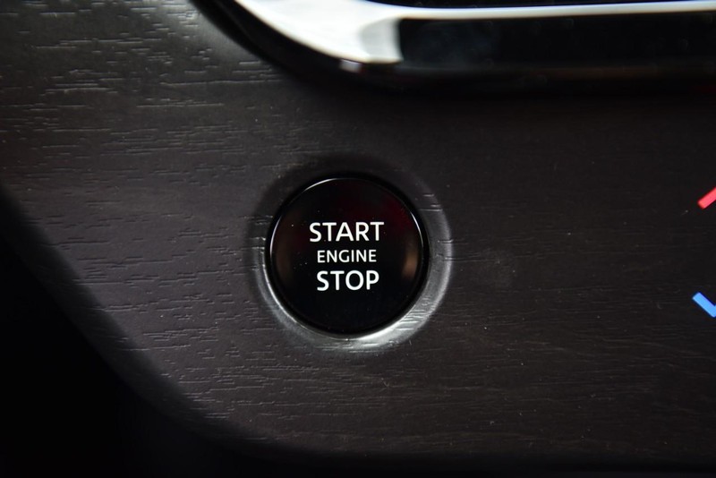 Nissan Murano Vehicle Image 21