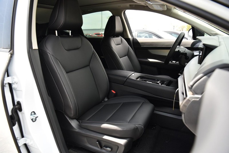 Nissan Murano Vehicle Image 25