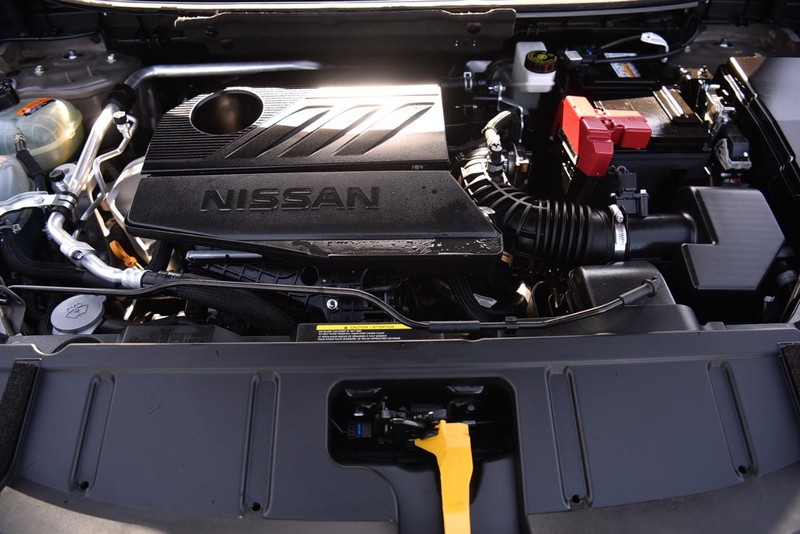 Nissan Rogue Vehicle Image 25