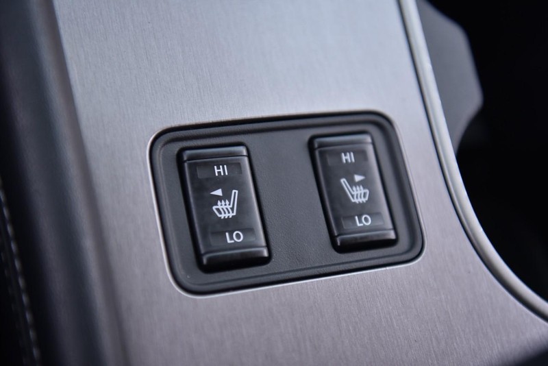 Nissan Murano Vehicle Image 16