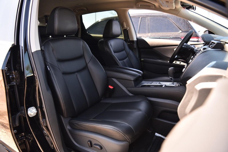 Nissan Murano Vehicle Image 20