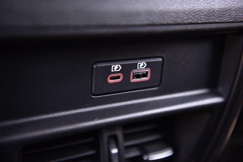 Nissan Murano Vehicle Image 22