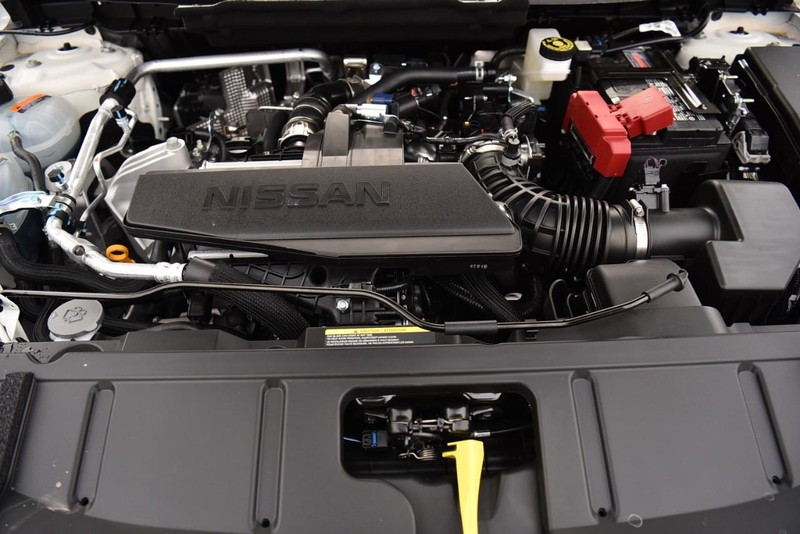 Nissan Rogue Vehicle Image 23
