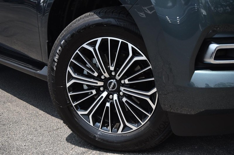 Nissan Armada Vehicle Image 03