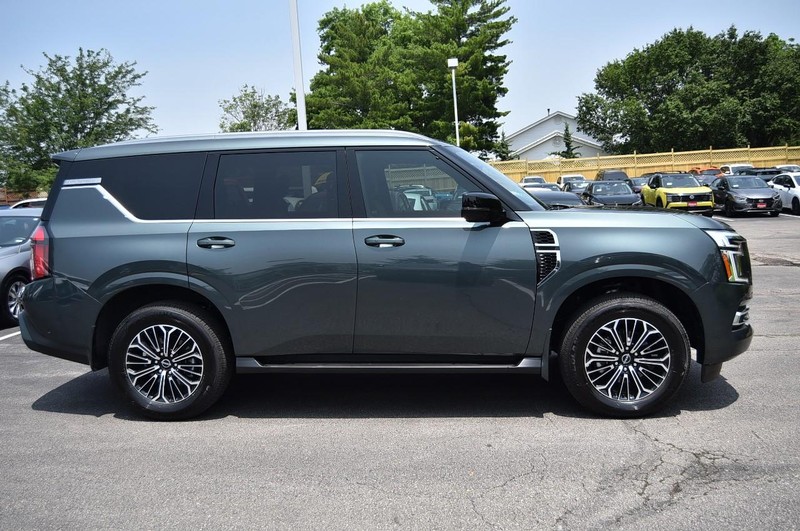 Nissan Armada Vehicle Image 05