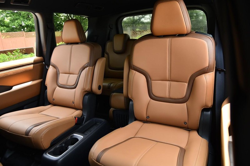 Nissan Armada Vehicle Image 26