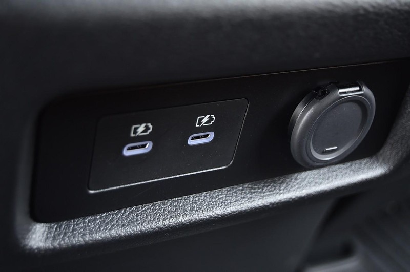 Nissan Armada Vehicle Image 28