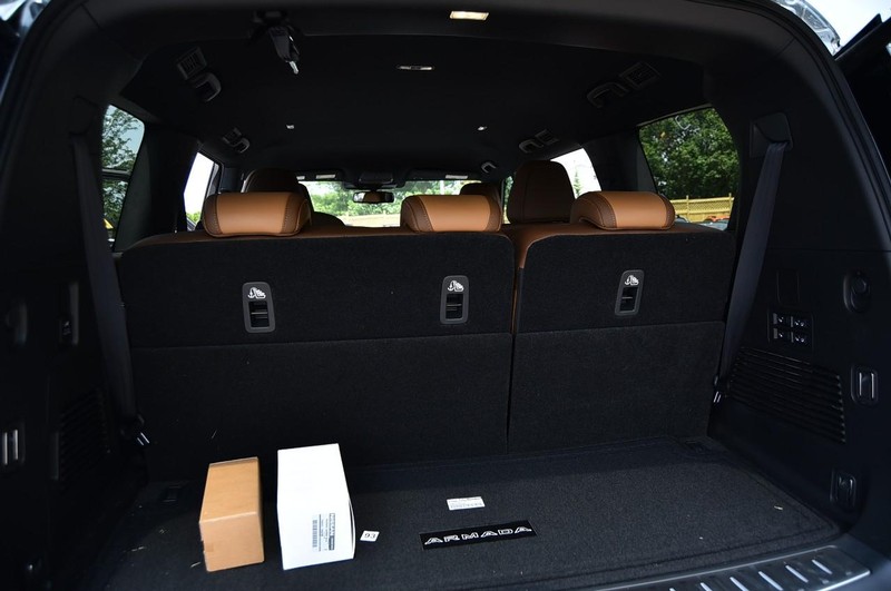 Nissan Armada Vehicle Image 30