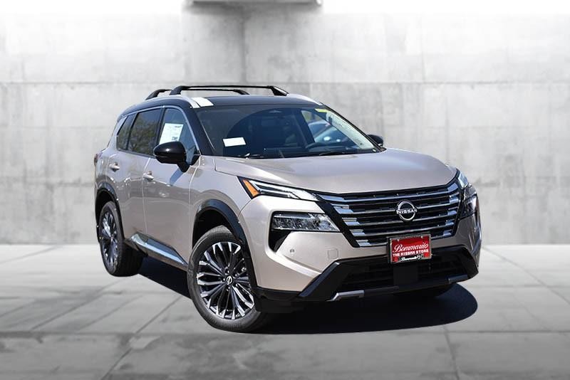 Nissan Rogue Vehicle Image 02