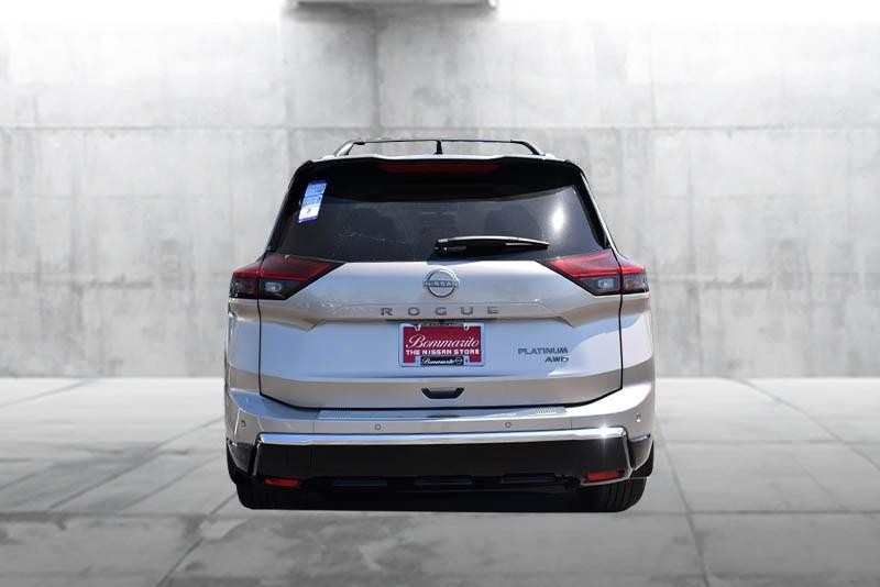 Nissan Rogue Vehicle Image 06