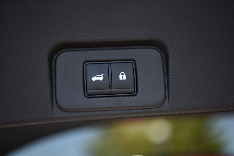 Nissan Rogue Vehicle Image 28