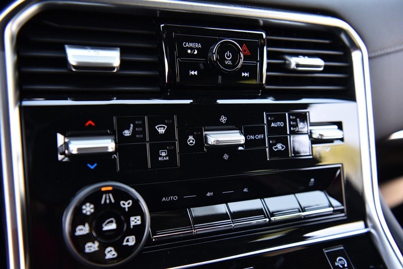 Nissan Armada Vehicle Image 16