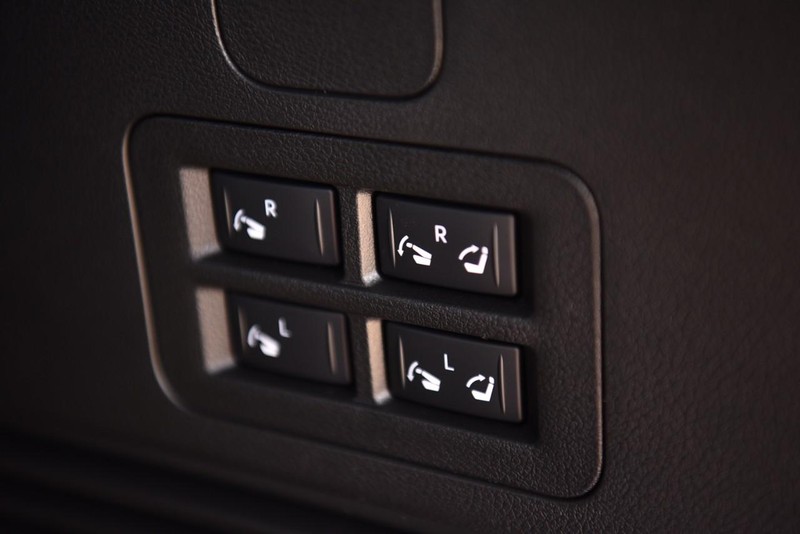 Nissan Armada Vehicle Image 33