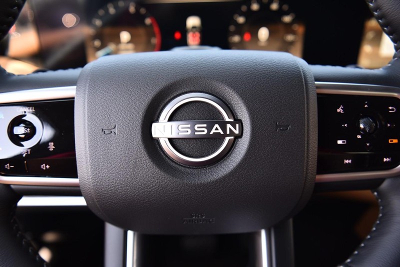 Nissan Armada Vehicle Image 24