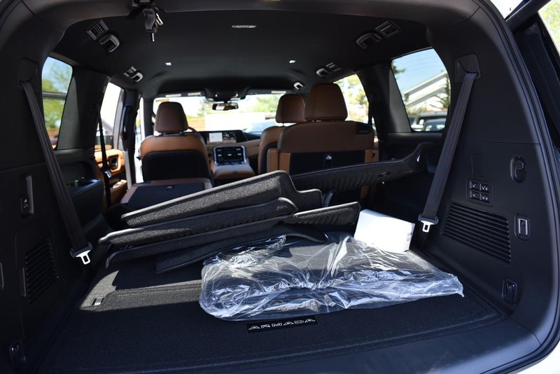 Nissan Armada Vehicle Image 31