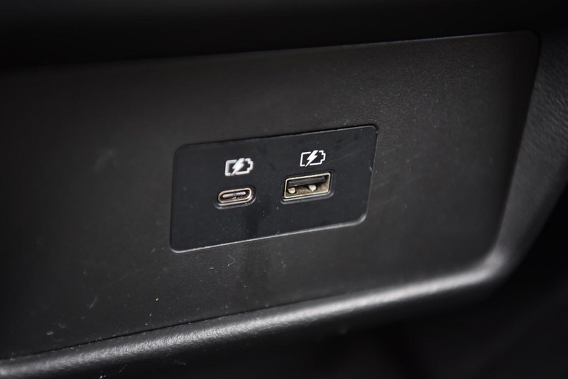 Nissan Rogue Vehicle Image 22