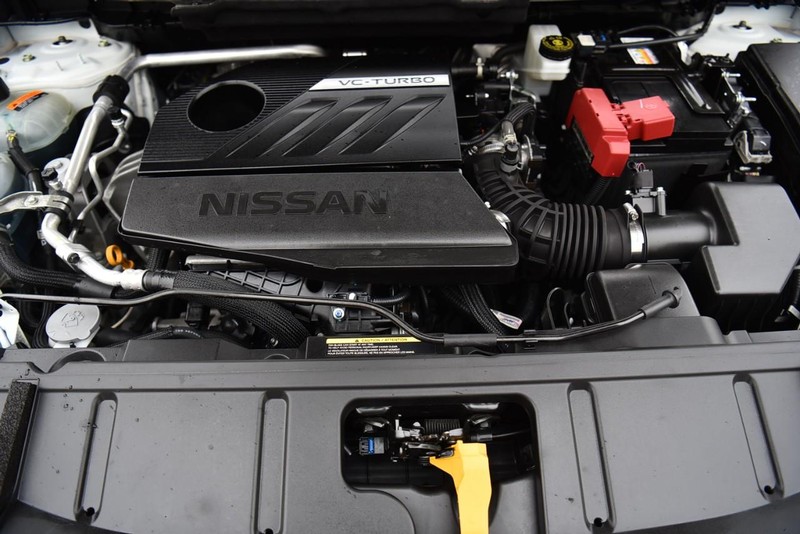 Nissan Rogue Vehicle Image 24