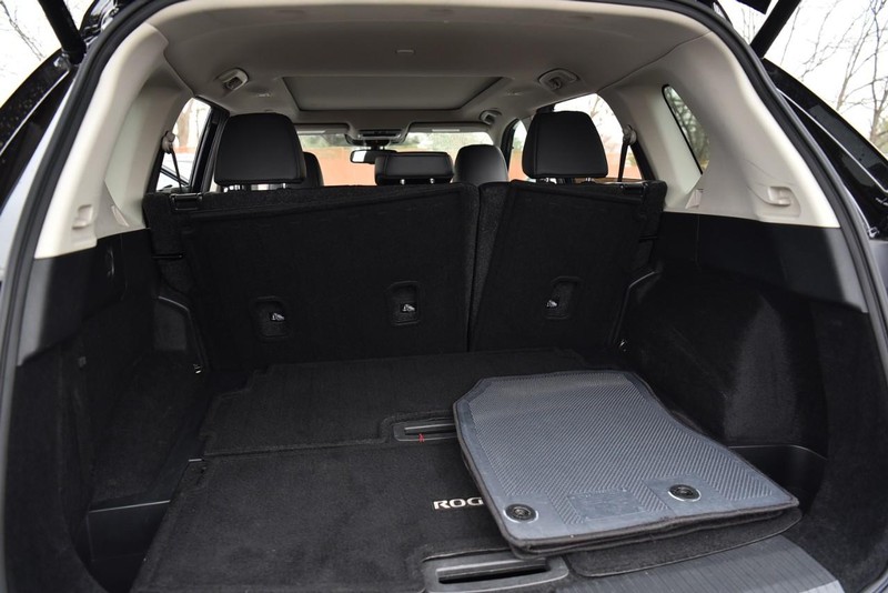 Nissan Rogue Vehicle Image 25