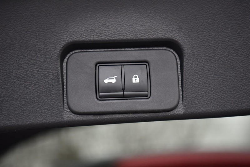 Nissan Rogue Vehicle Image 26
