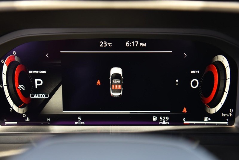 Nissan Rogue Vehicle Image 13
