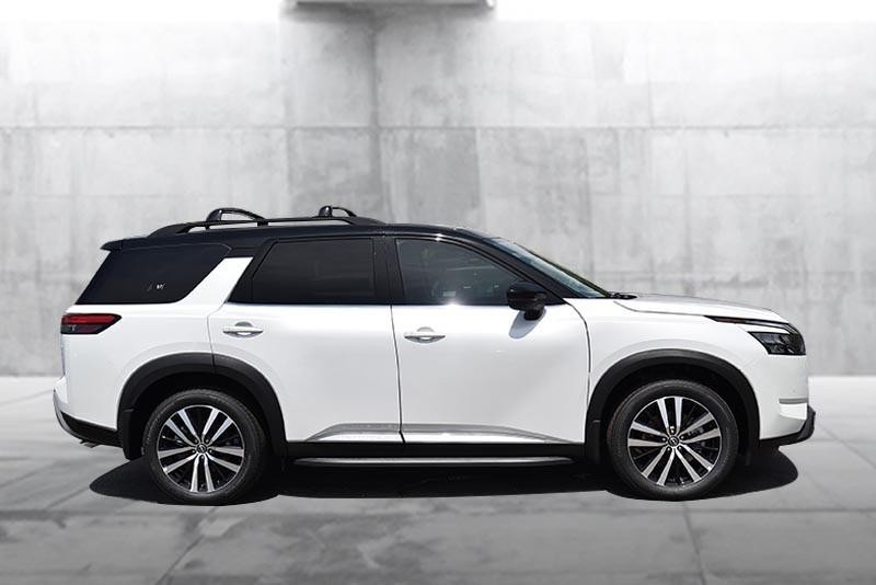 Nissan Pathfinder Vehicle Image 05