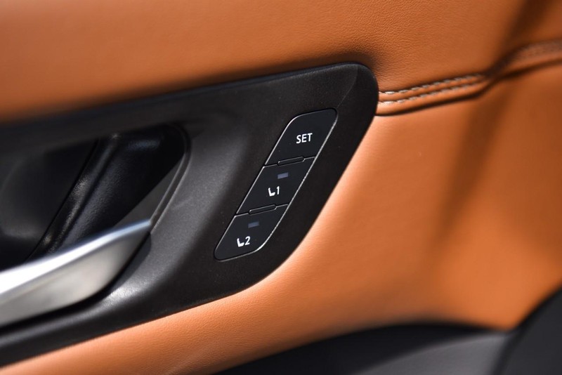 Nissan Pathfinder Vehicle Image 10