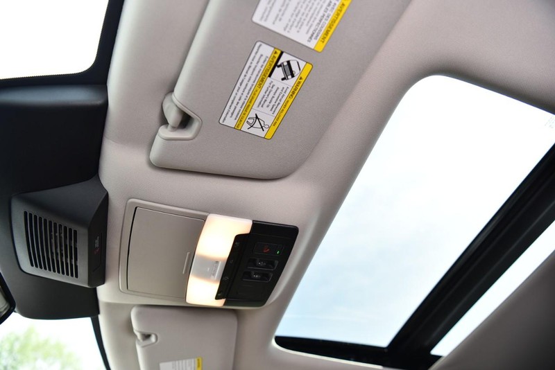 Nissan Pathfinder Vehicle Image 25