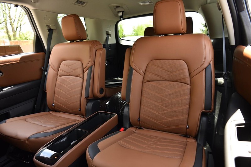 Nissan Pathfinder Vehicle Image 26