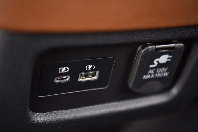 Nissan Pathfinder Vehicle Image 28