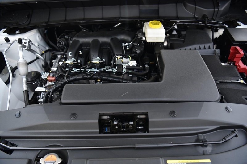 Nissan Pathfinder Vehicle Image 32