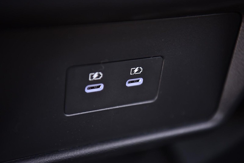 Nissan Rogue Vehicle Image 23