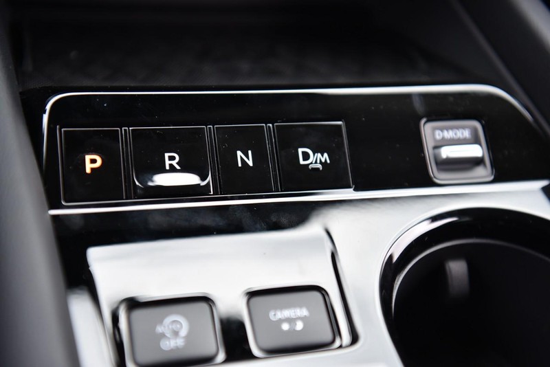 Nissan Murano Vehicle Image 16