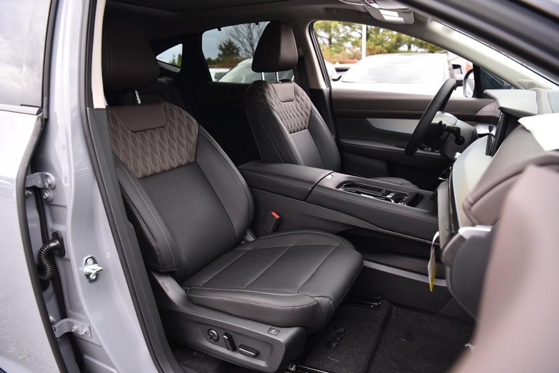 Nissan Murano Vehicle Image 22