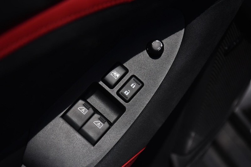 Nissan Z Vehicle Image 10