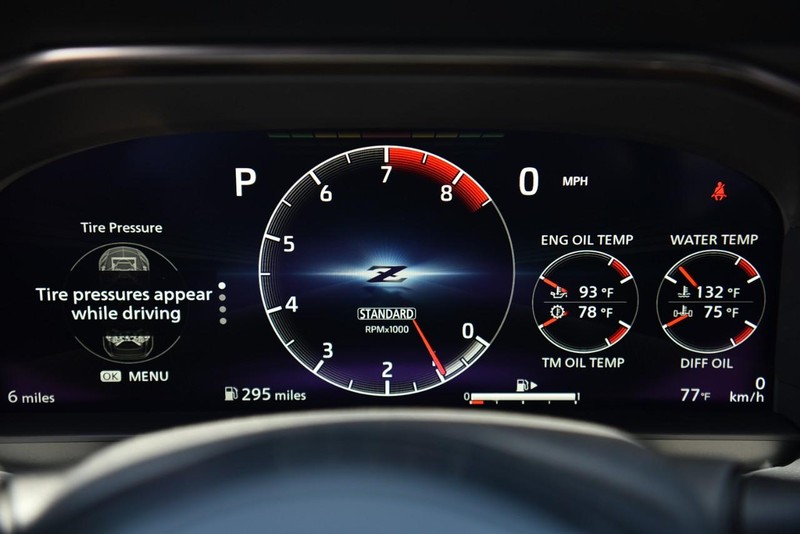 Nissan Z Vehicle Image 13