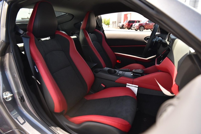 Nissan Z Vehicle Image 24
