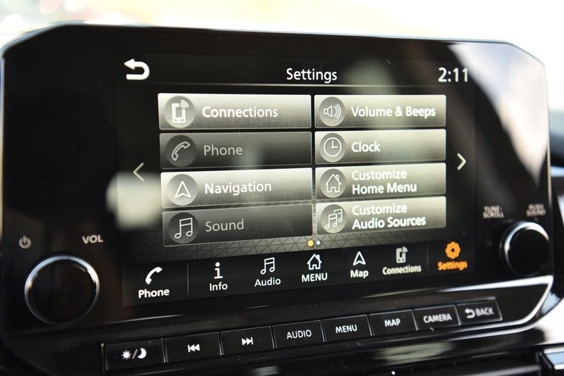 Nissan Pathfinder Vehicle Image 14