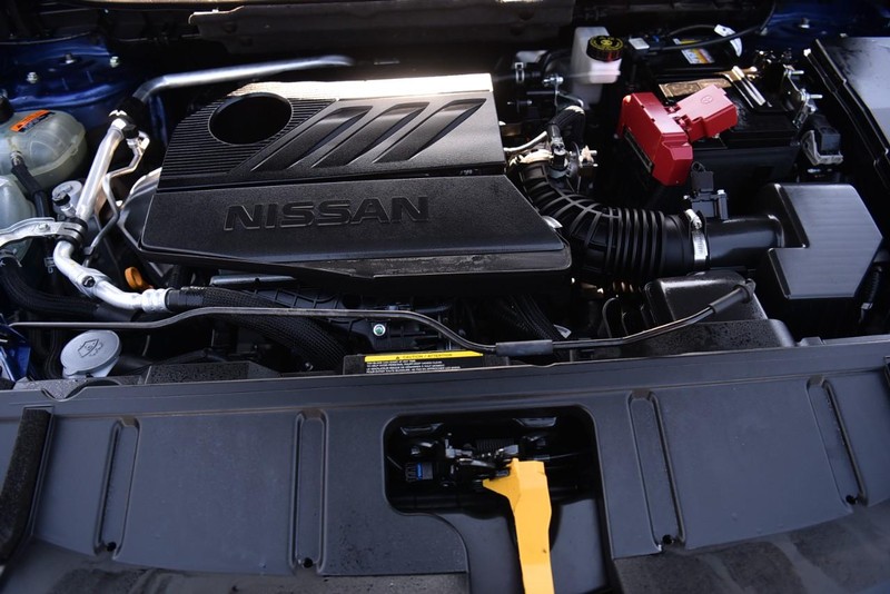 Nissan Rogue Vehicle Image 24