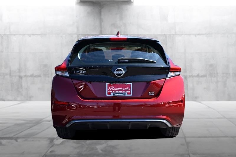 Nissan LEAF Vehicle Image 06