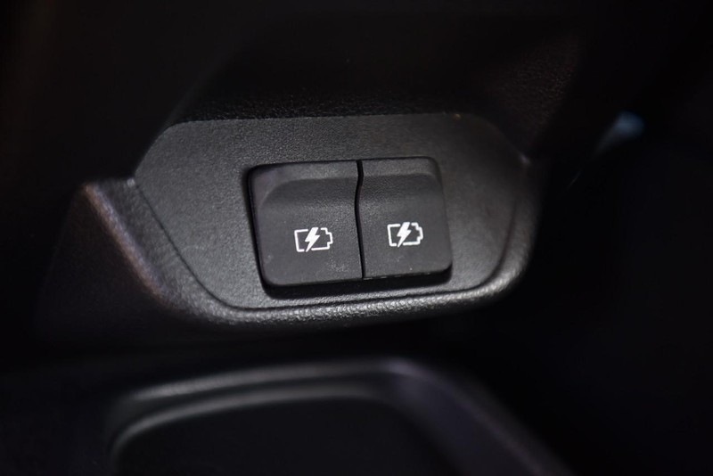Nissan LEAF Vehicle Image 21