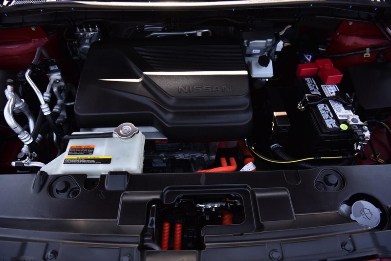 Nissan LEAF Vehicle Image 23