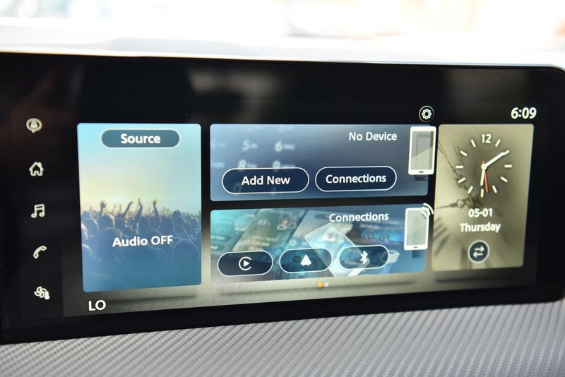 Nissan Kicks Vehicle Image 14