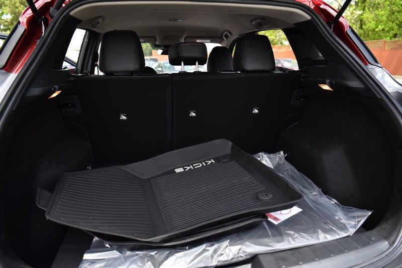 Nissan Kicks Vehicle Image 26